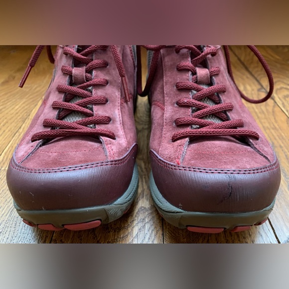 DANSKO Paisley Burgundy Red Waterproof Walking/Hiking Shoe - EU 41/US 10 - 10.5 - Picture 8 of 12